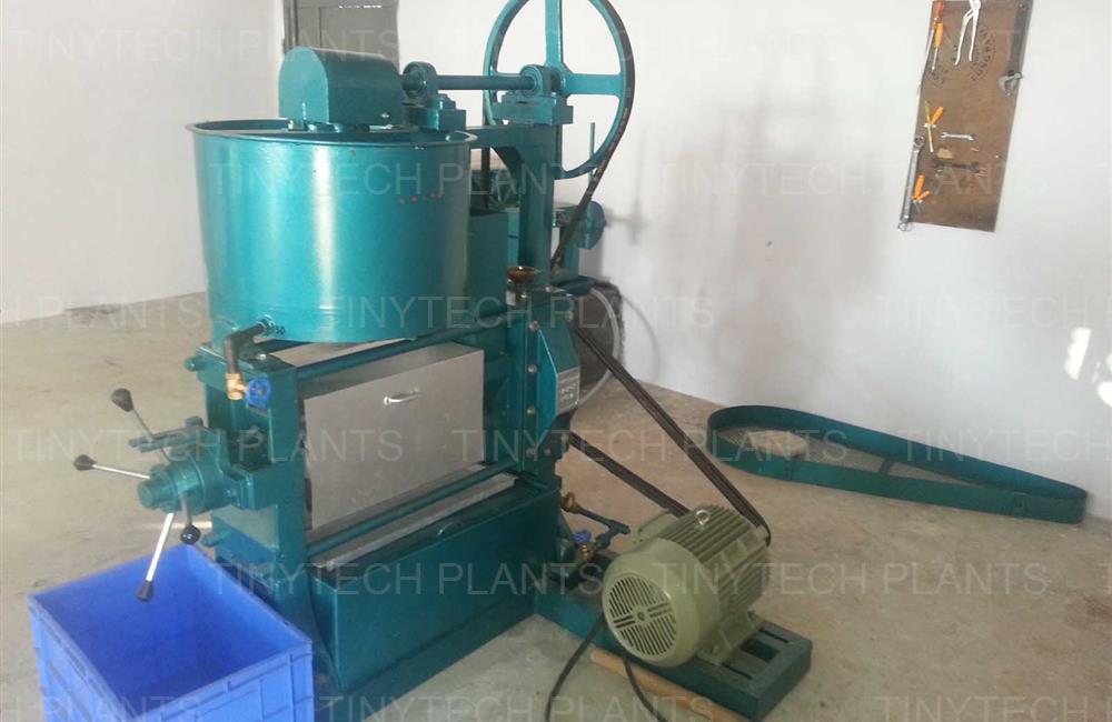 Groundnut Mini Oil Mill - Rangpar, INDIA